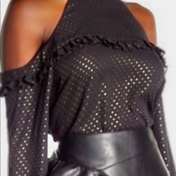 Supply & Demand Gold Star Cold Shoulder Blouse New - Picture 1 of 12